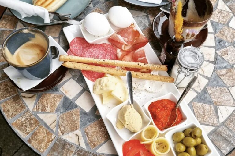 Restaurant Gutschein Le Petit Café Frankfurt am Main